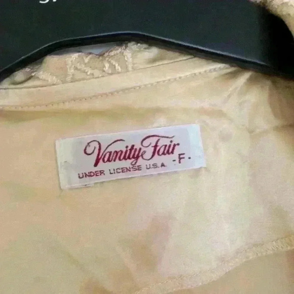 Vintage vanity fair gold robe size  medium - Picture 6 of 9